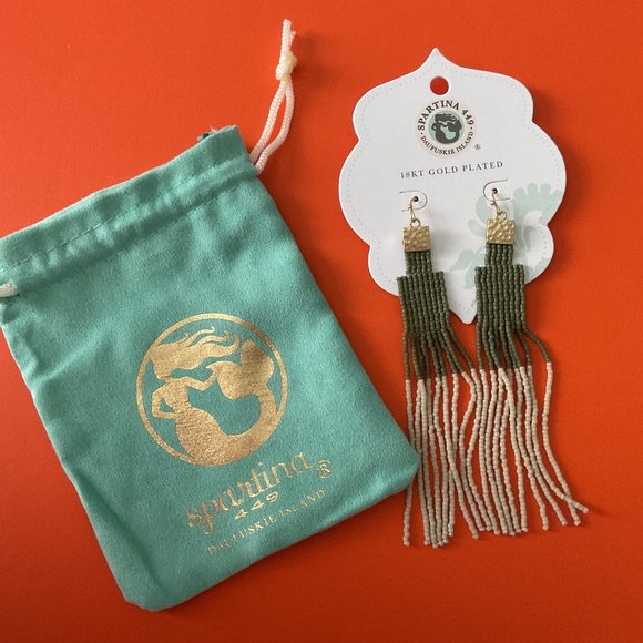 New with tags Spartina 449 army green and cream beaded earrings, 18k gold plated - Picture 1 of 1